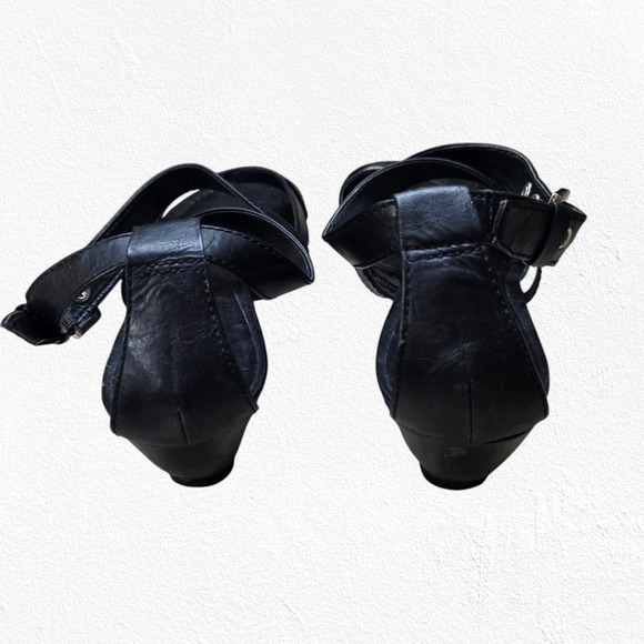 Franco Sarto Black Vegan Leather Strappy Open Toe Wedge Heel Sandals Size 7 - Picture 4 of 15